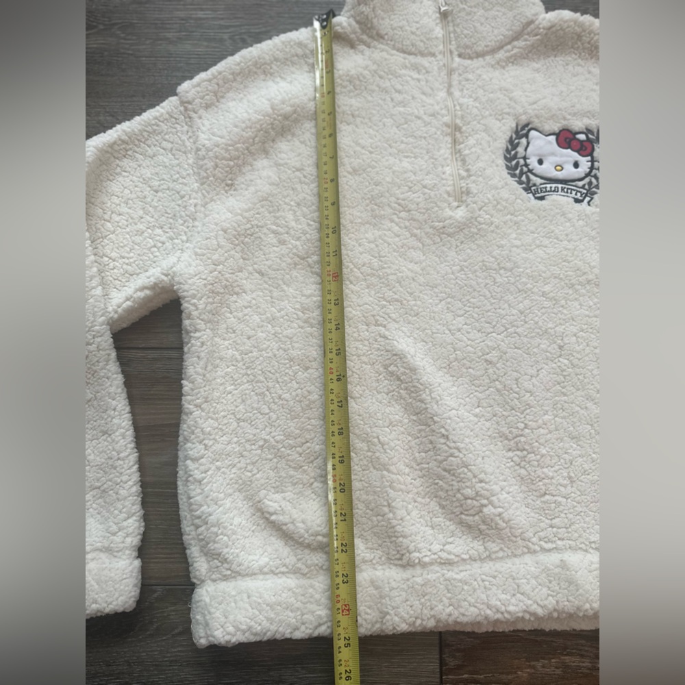 Hello Kitty White half zip pullover Sweater/ woman’s XL - Picture 10 of 13